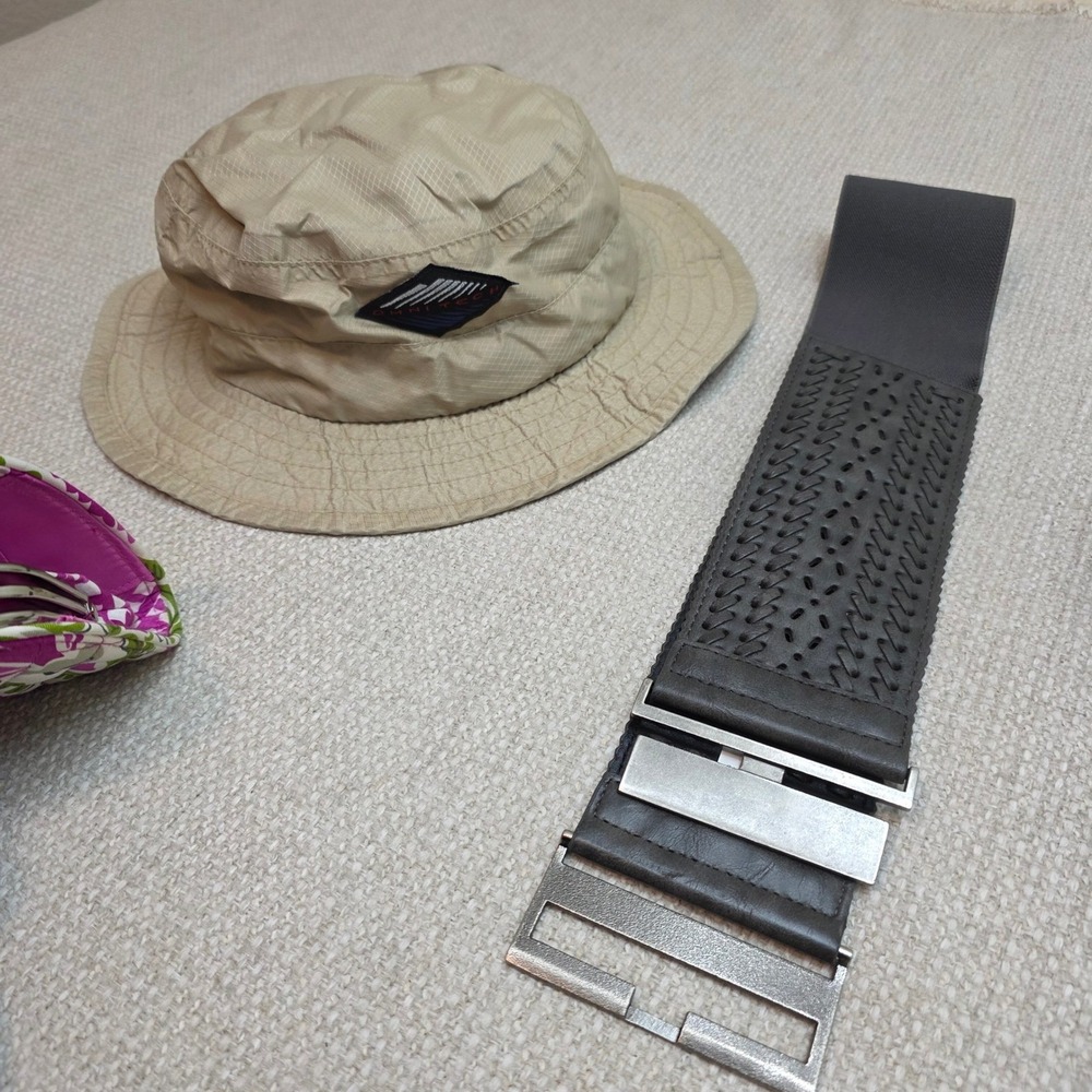 Mixed Accessories Lot Columbia Hat Rolfs Belt Vera Bradley Bags Denim Pouch 8pc - Picture 3 of 11
